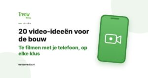Vakman filmt een installatieklus met zijn telefoon voor social media